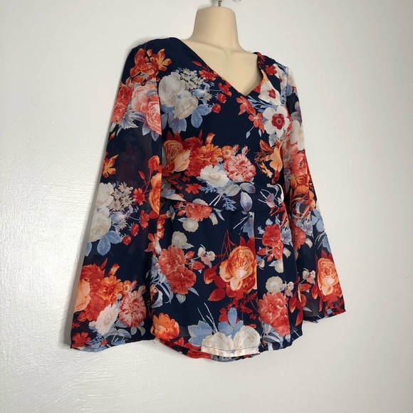 ⭐️4/$25 B Darlin navy floral wide sleeve romper S - Picture 2 of 8